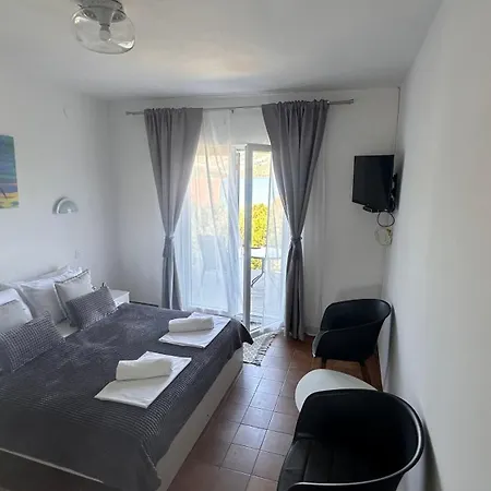 Oxygen Apartment